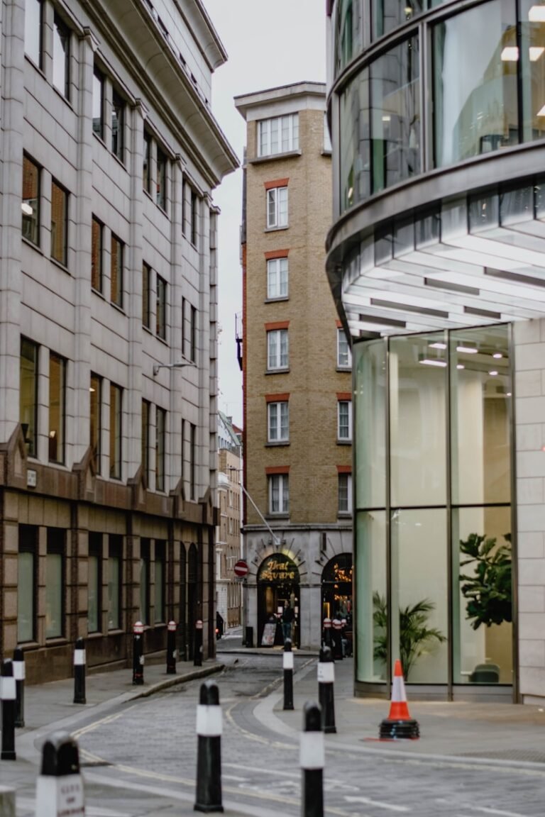 Business Registration in the UK 2025 – How to Register, Maintain, and Avoid Penalties